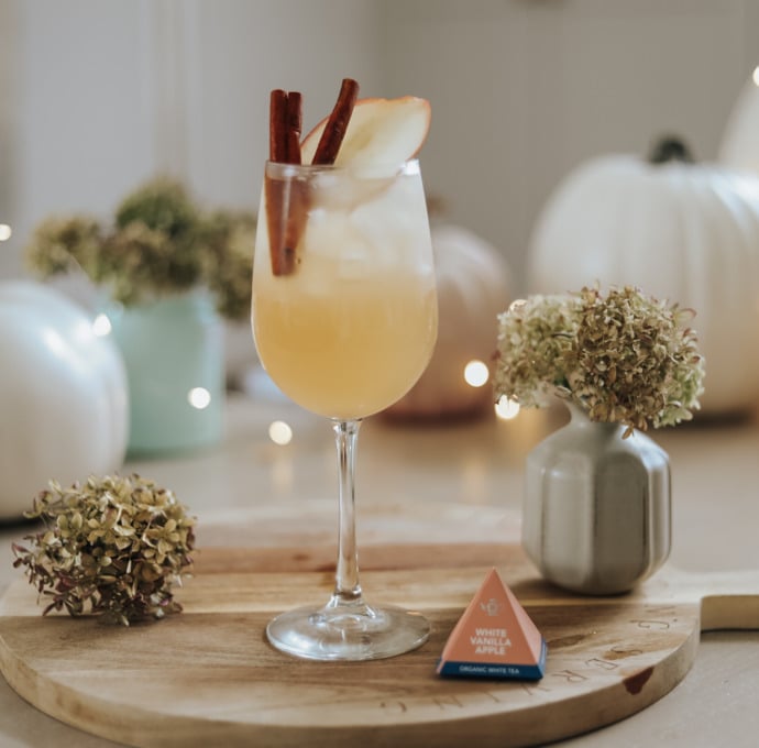 White Vanilla Apple Sangria