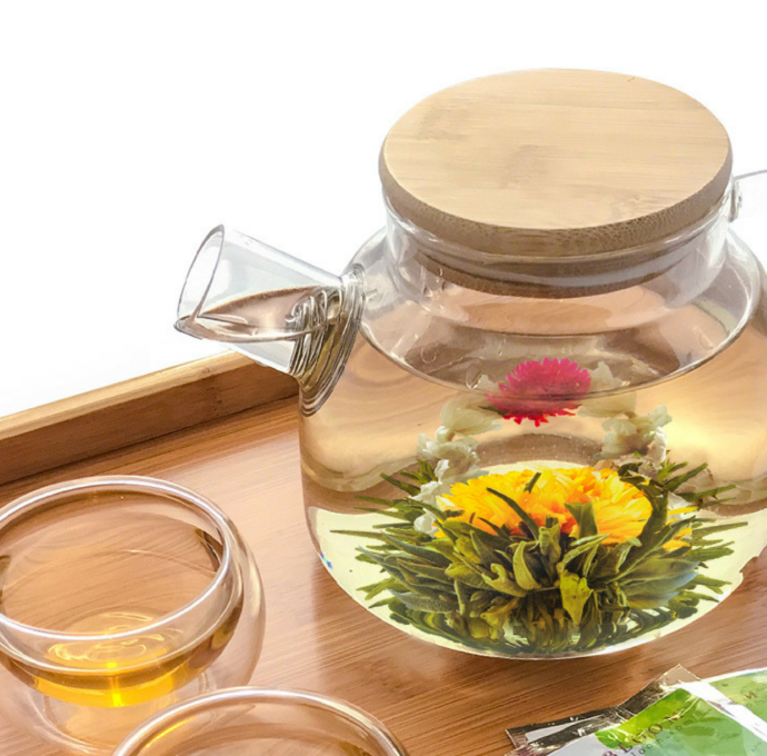 Blooming Tea Flowers: Simple DIY Flower Centerpieces
